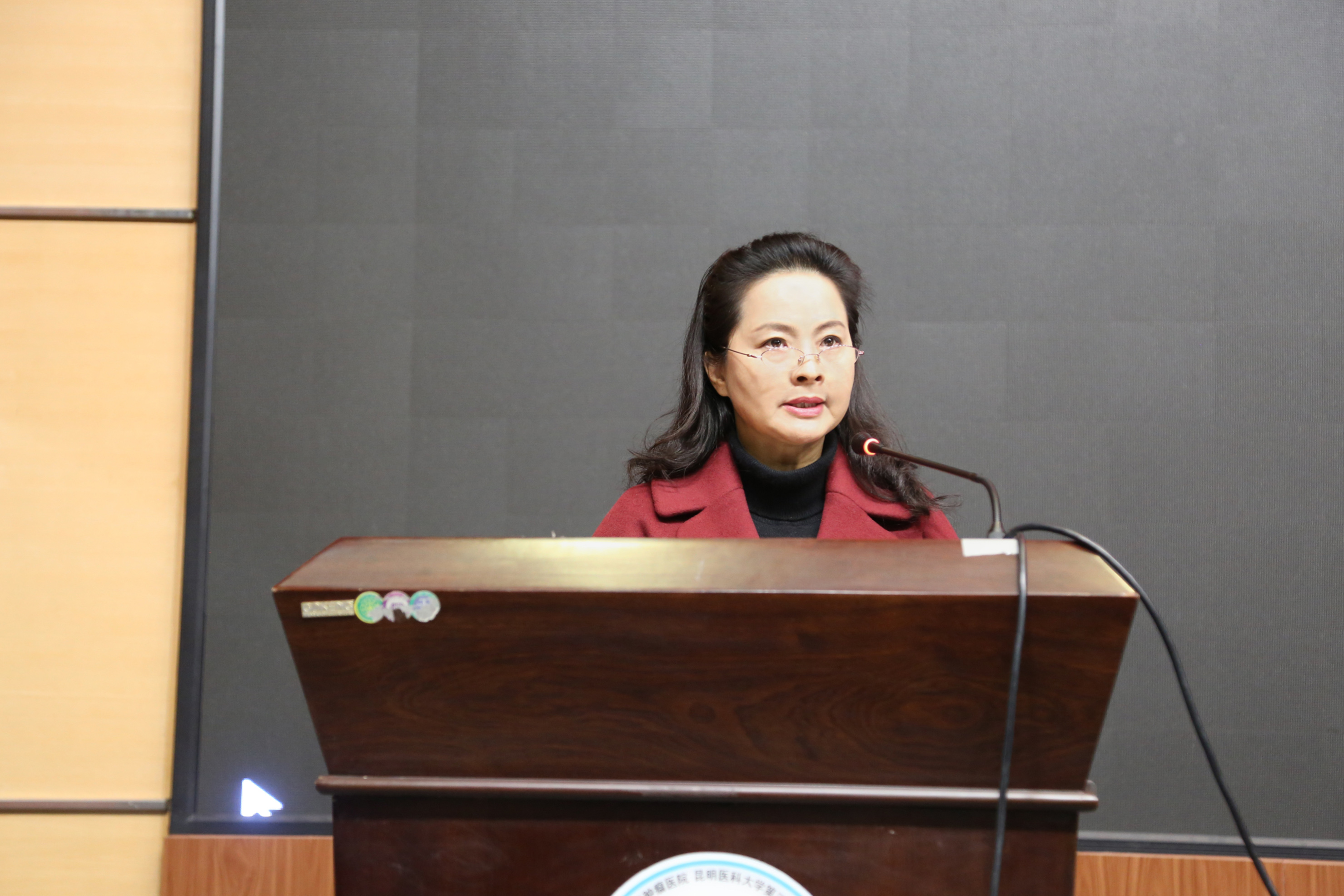 e6ef5bfb4d889d955314ede8bb9e4f3